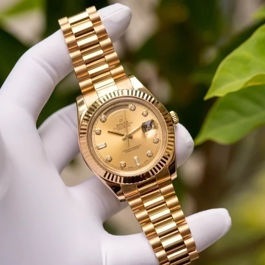 Rolex Oyster Perpetual Day-Date II 128238 41mm 18k Gold Champagne Diamond Dial Presidential