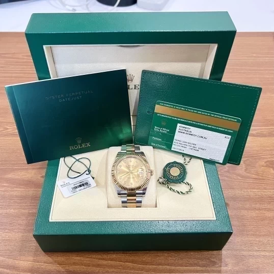 Rolex Oyster Perpetual Datejust 41mm 126333 Champagne Diamonds Dial