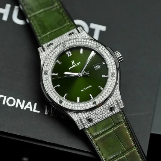 Hublot Classic Fusion Titanium Pave Green Dial 42mm 542.NX.8970.LR
