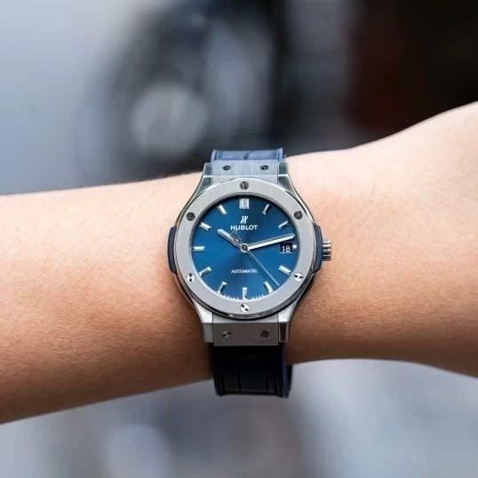 Hublot Classic Fusion 38mm Blue Dial 565.NX.7170.LR