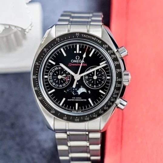 Omega Speedmaster Moonwatch Co-Axial Master Chronometer Moonphase Chronograph Ref.304.33.44.52.01.001
