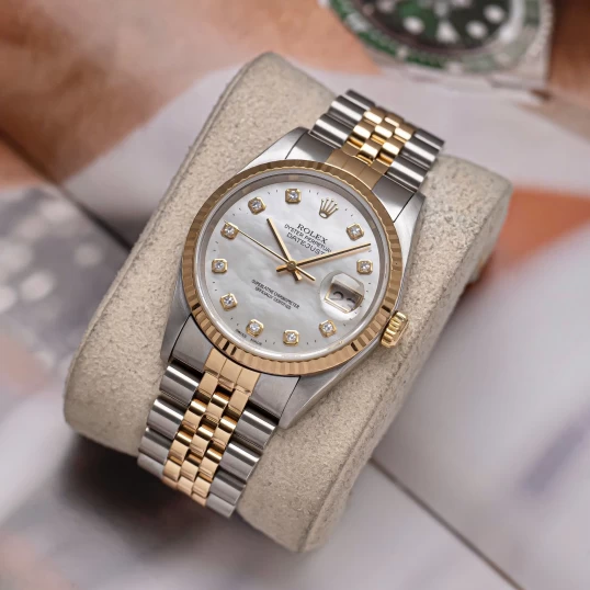 Rolex Oyster Perpetual Datejust 36mm 16233 MOP Dial