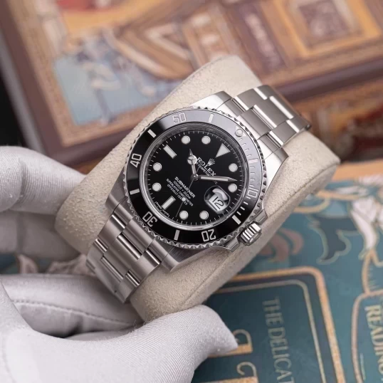 Rolex Oyster Perpetual Submariner Date 41 mm 116610LN