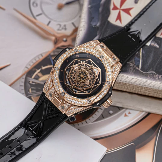 Hublot Big Bang Sang Bleu King Gold Pavé 465.OS.1118.VR.1704.MXM18