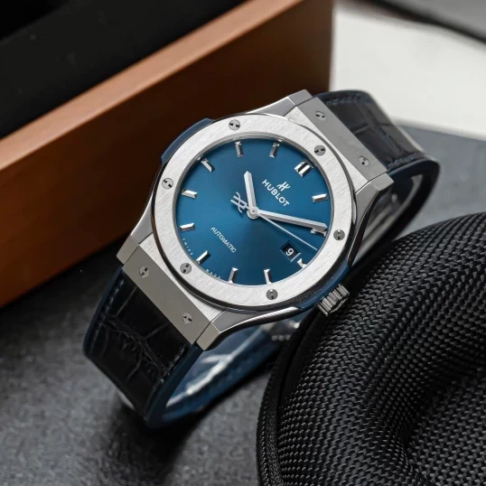 Hublot Classic Fusion Titanium Blue 42mm – Ref. 542.NX.7170.LR