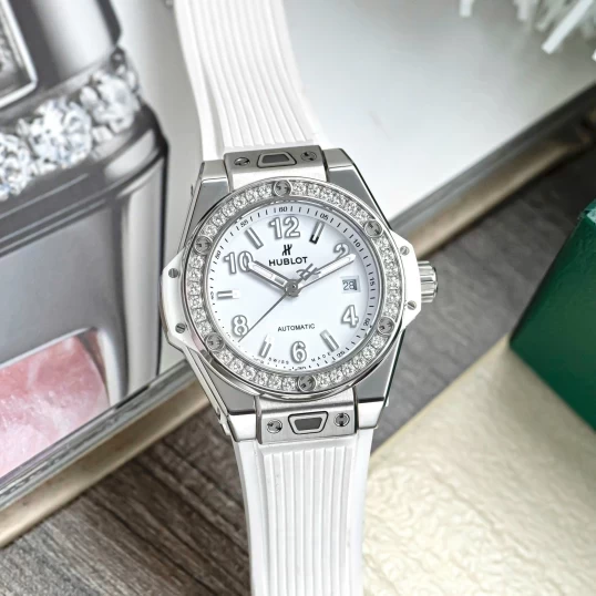 Hublot Big Bang One Click Steel White Diamonds 33mm - 485.SE.2010.RW.1204