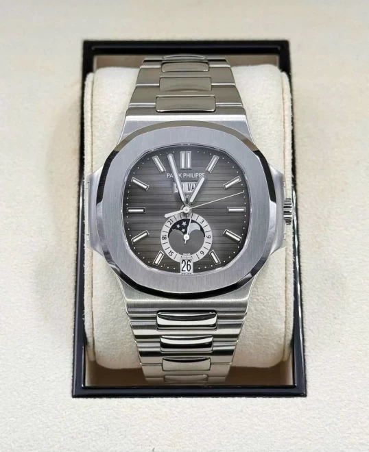 Patek Philippe Nautilus Annual Calendar Moonphases 5726/1A-001