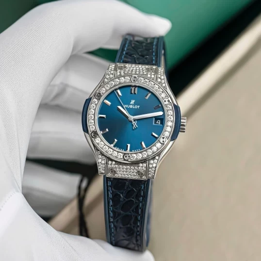 Hublot Classic Fusion Titanium Blue 33mm Custom Diamond – Ref. 581.NX.7170.LR