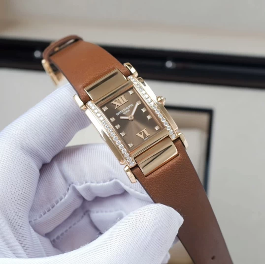 Patek Philippe Twenty-4 4920R-001