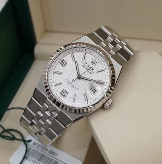 Rolex Oyster Perpetual Land-Dweller 36 Ref. 127234-0001 – Mặt số trắng họa tiết