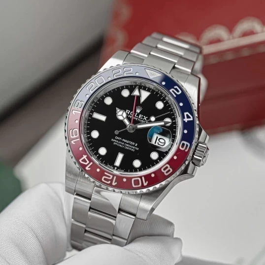 Rolex Oyster Perpetual GMT-Master II Ref. 126710BLRO “Pepsi” 40mm