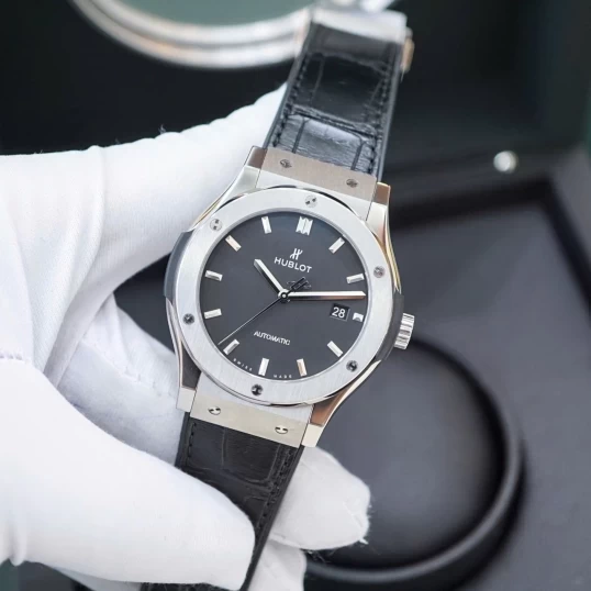 Hublot Classic Fusion 42mm Black Dial – Ref. 542.NX.1171.LR