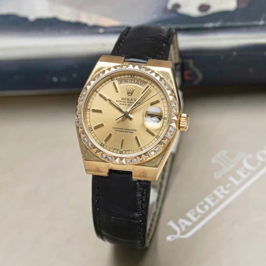 Rolex Oysterquartz Day-Date Ref. 19018 Yellow Gold Champagne Dial Diamond Bezel