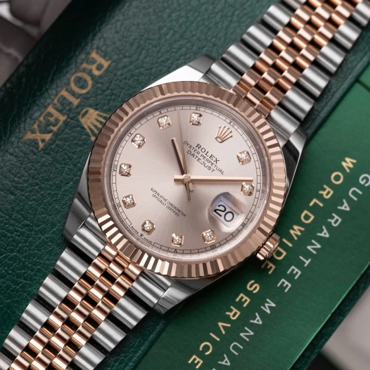 Rolex Oyster Perpetual Datejust 41 Ref. 126331 Sundust Dial
