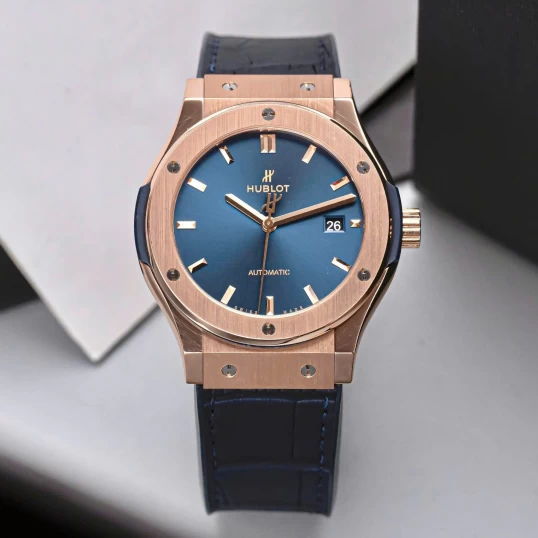 Hublot Classic Fusion King Gold 42mm - 542.OX.7180.LR